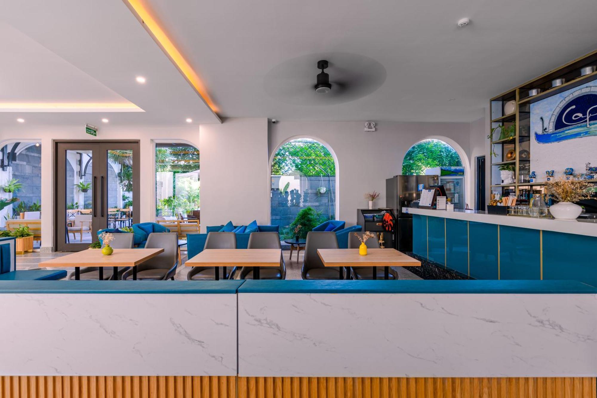 Khách sạn hẻo lánh Le Cap & Đà Nẵng